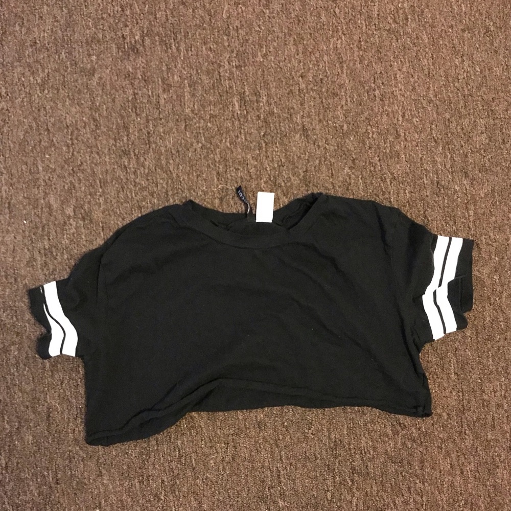Black cropped top